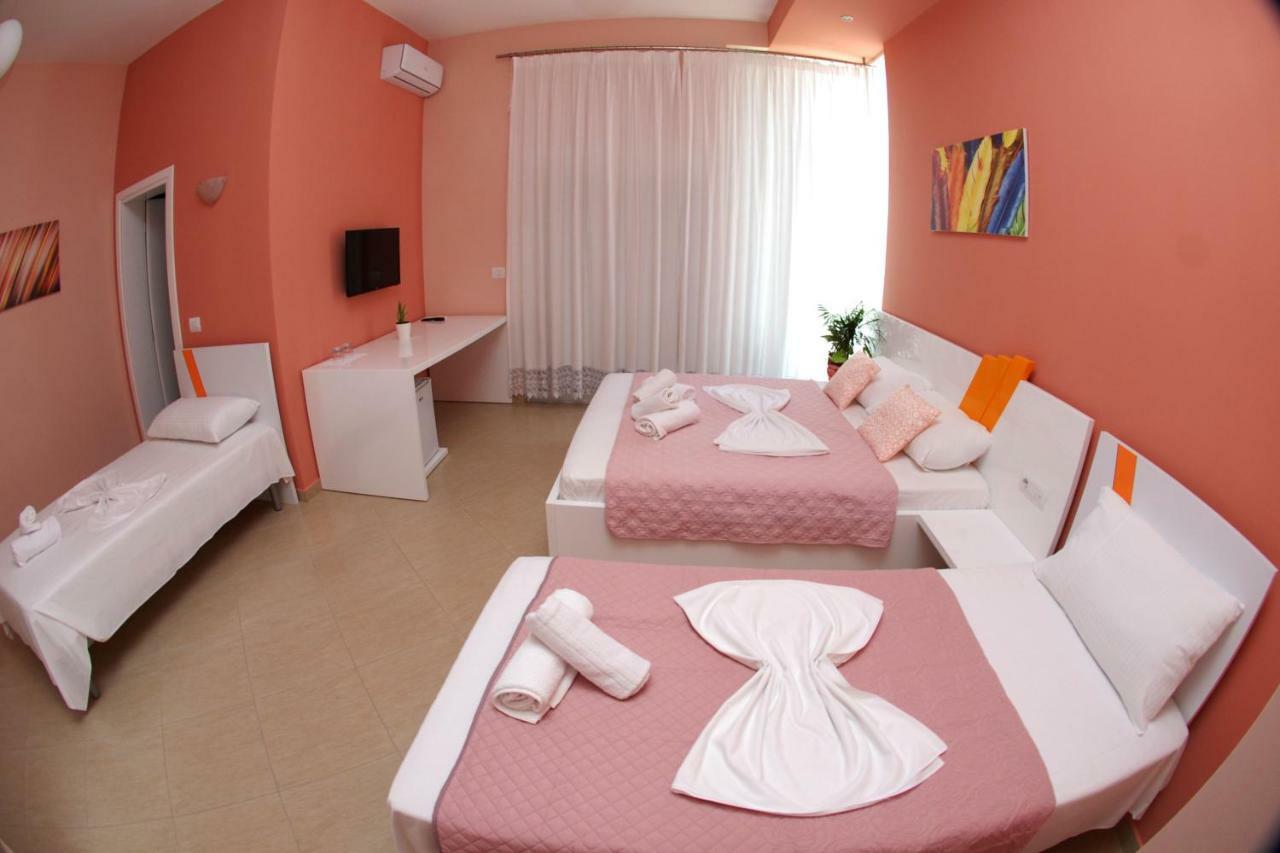 Villa Green Garden Sarandë Exterior foto
